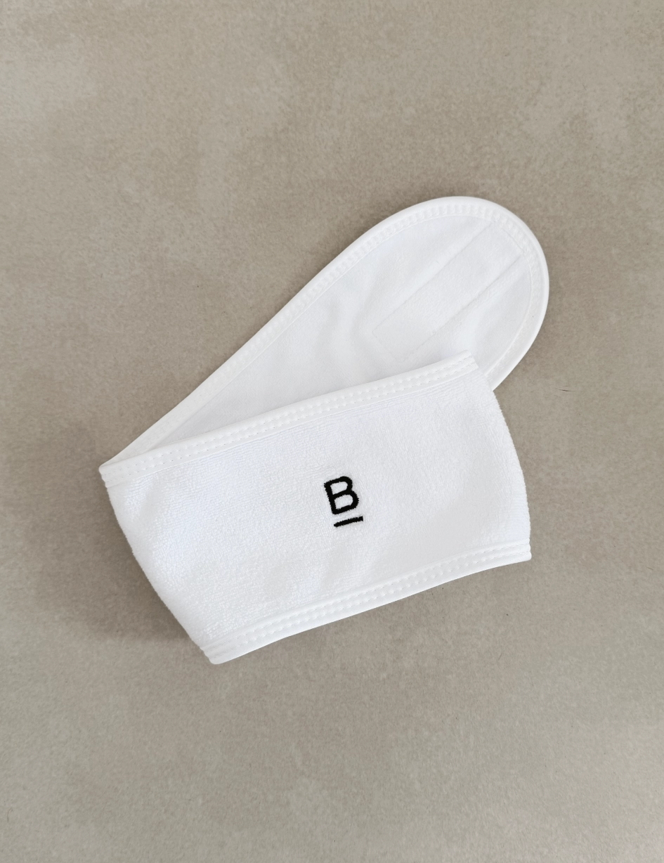 Facial_Care_Hairband_68b623b7-9b8c-4147-897e-ed2a459b9fee.webp